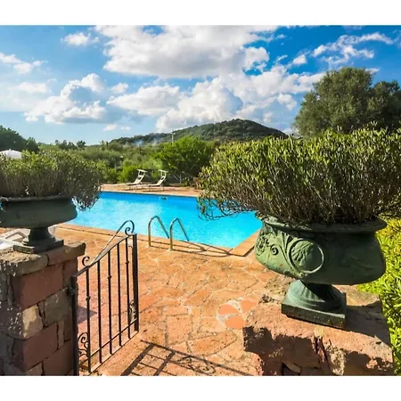 Alghero, Le Querce With Swimming Pool For 10 People