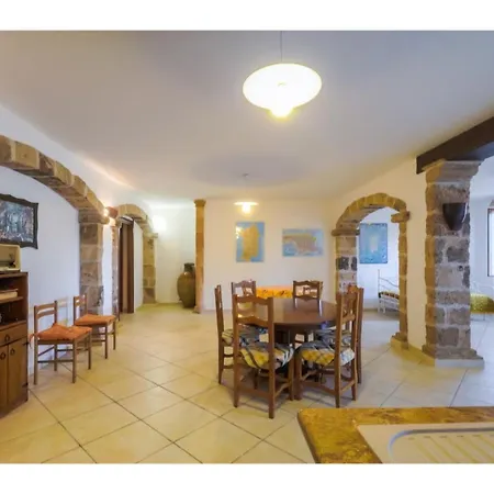 Villa Alghero, Le Querce With Swimming Pool For 10 People Alghero